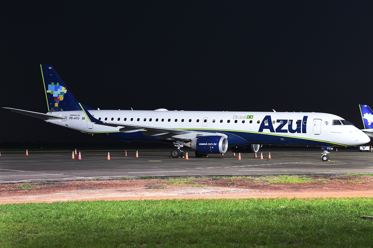 PR-AYU - Embraer 190-200