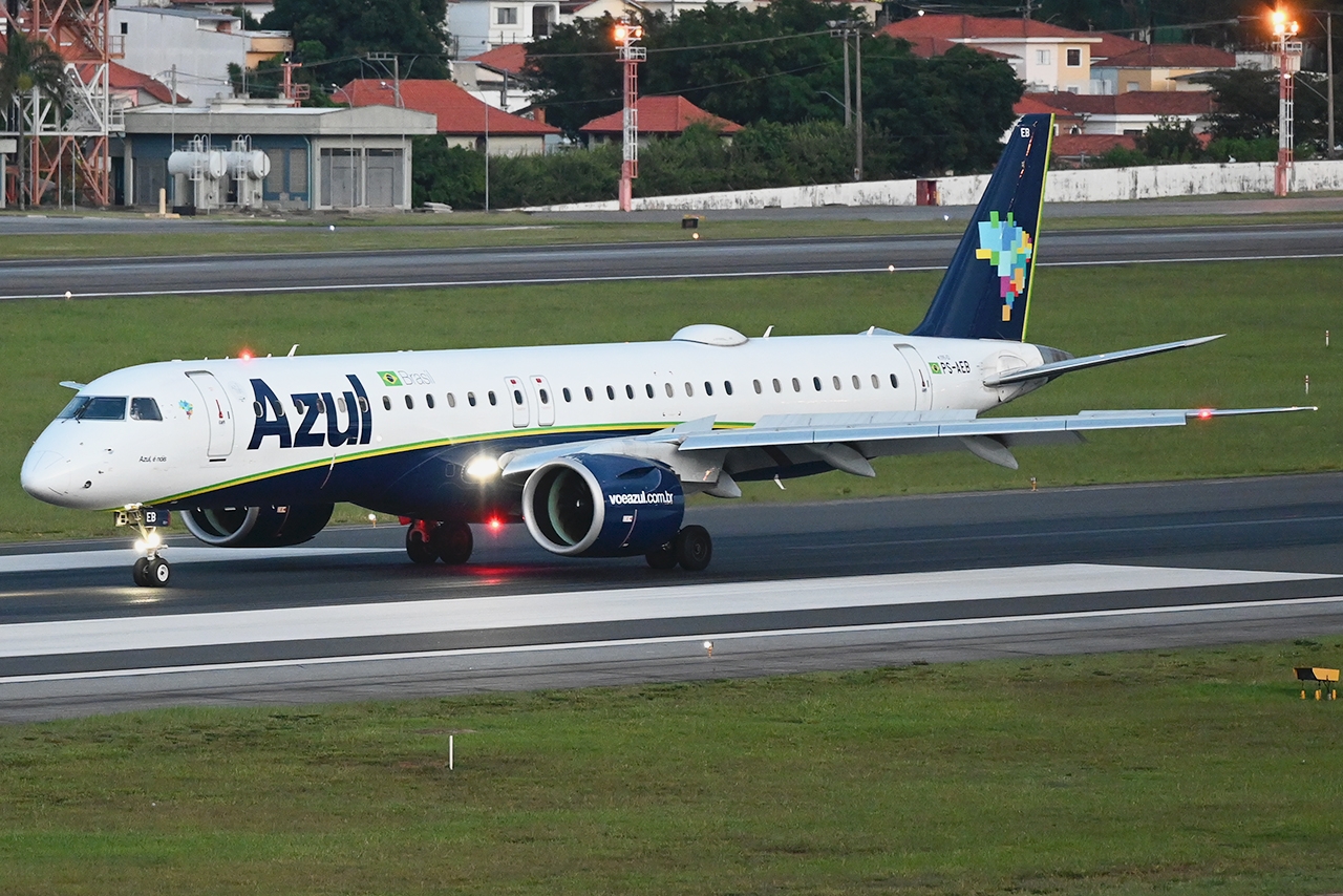 PS-AEB - Embraer 190-400STD