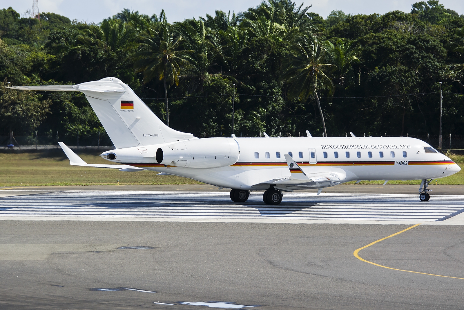 1402 - Bombardier BD-700 Global 5000