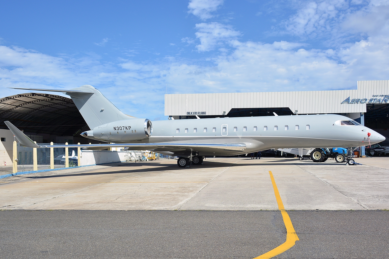 N307KP - Bombardier BD-700-1A10 Global 6000