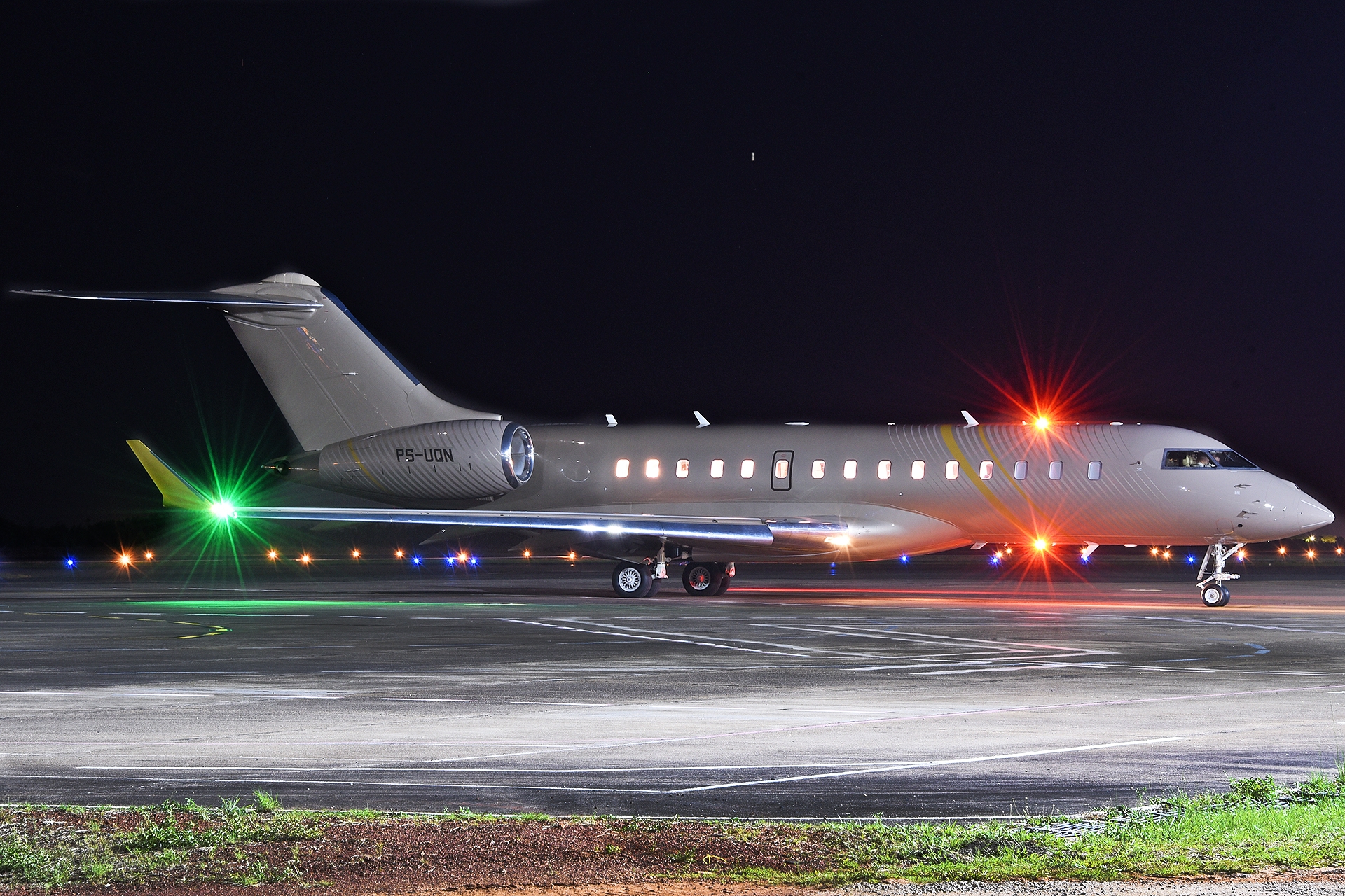 PS-UQN - Bombardier BD-700 Global 6000