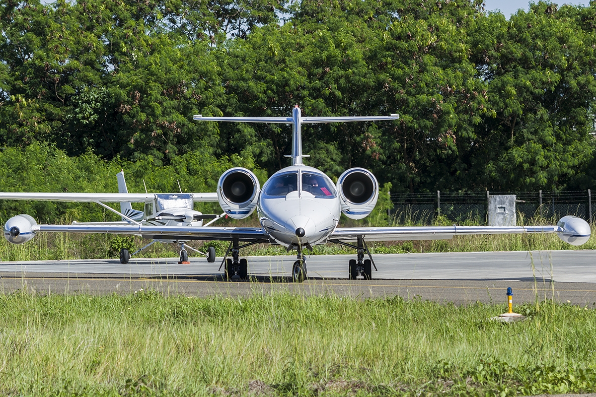 C-GLNL - Bombardier Learjet 35A