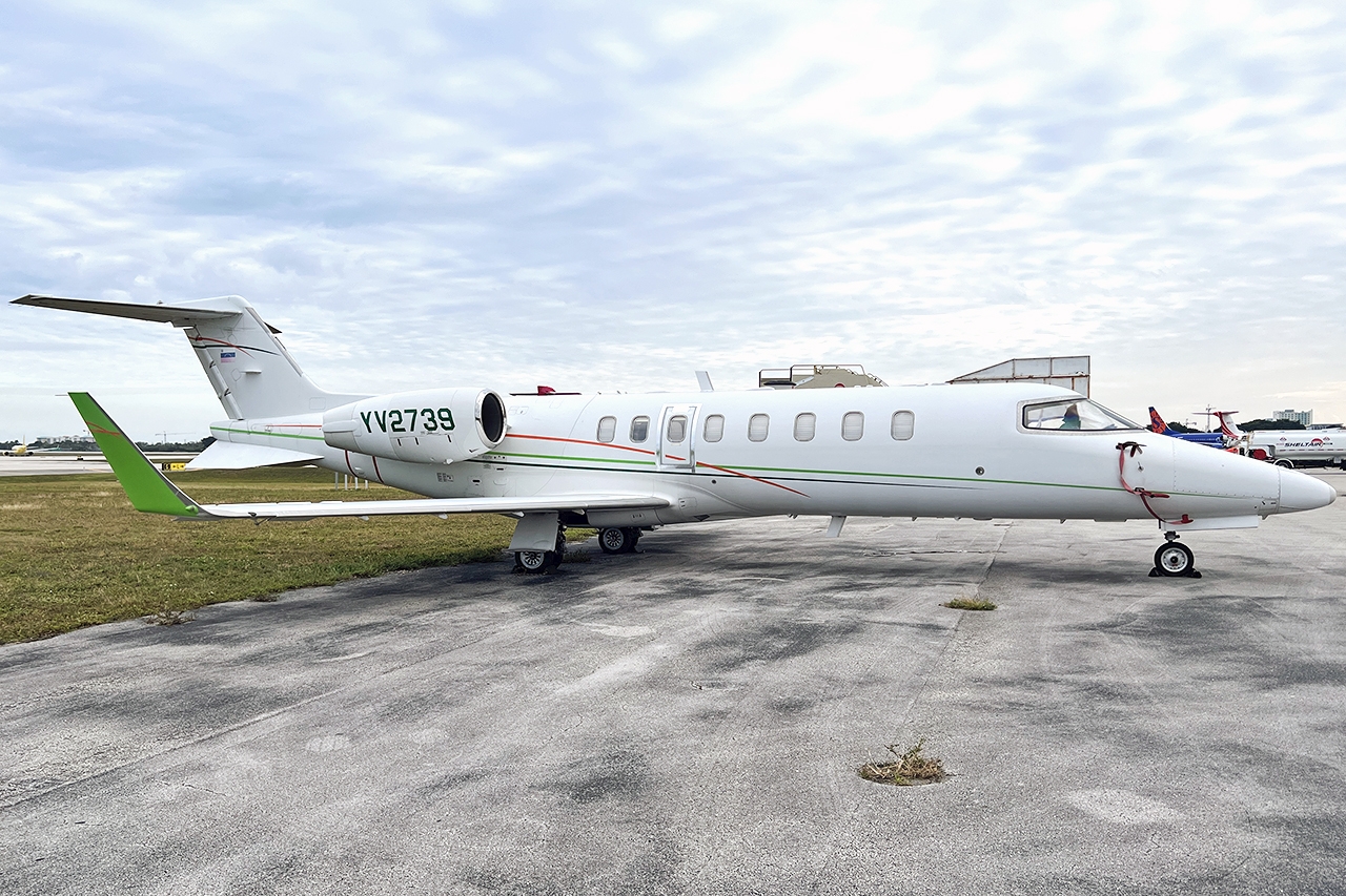 YV2739 - Bombardier Learjet 45