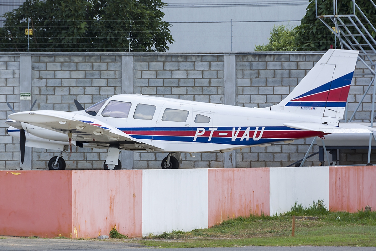 PT-VAU - Embraer EMB-810D Seneca III