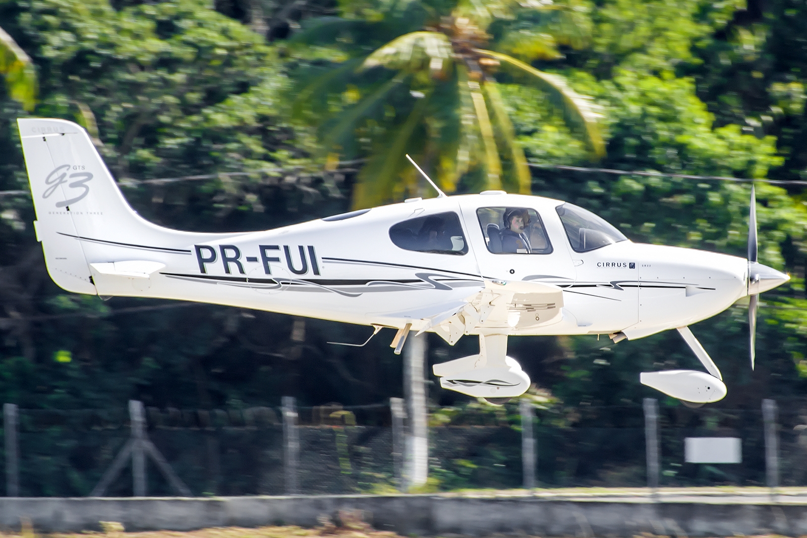 PR-FUI - Cirrus SR22